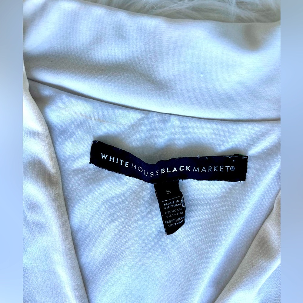 White House Black Market Sleeveless Blouse (white / size small)